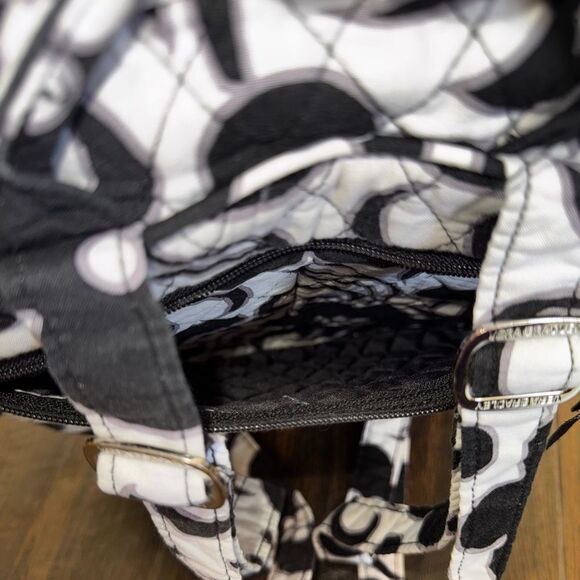 🖤 Vera Bradley Backpack in “Night & Day” Floral — Classic Quilted Cotton - Picture 6 of 13